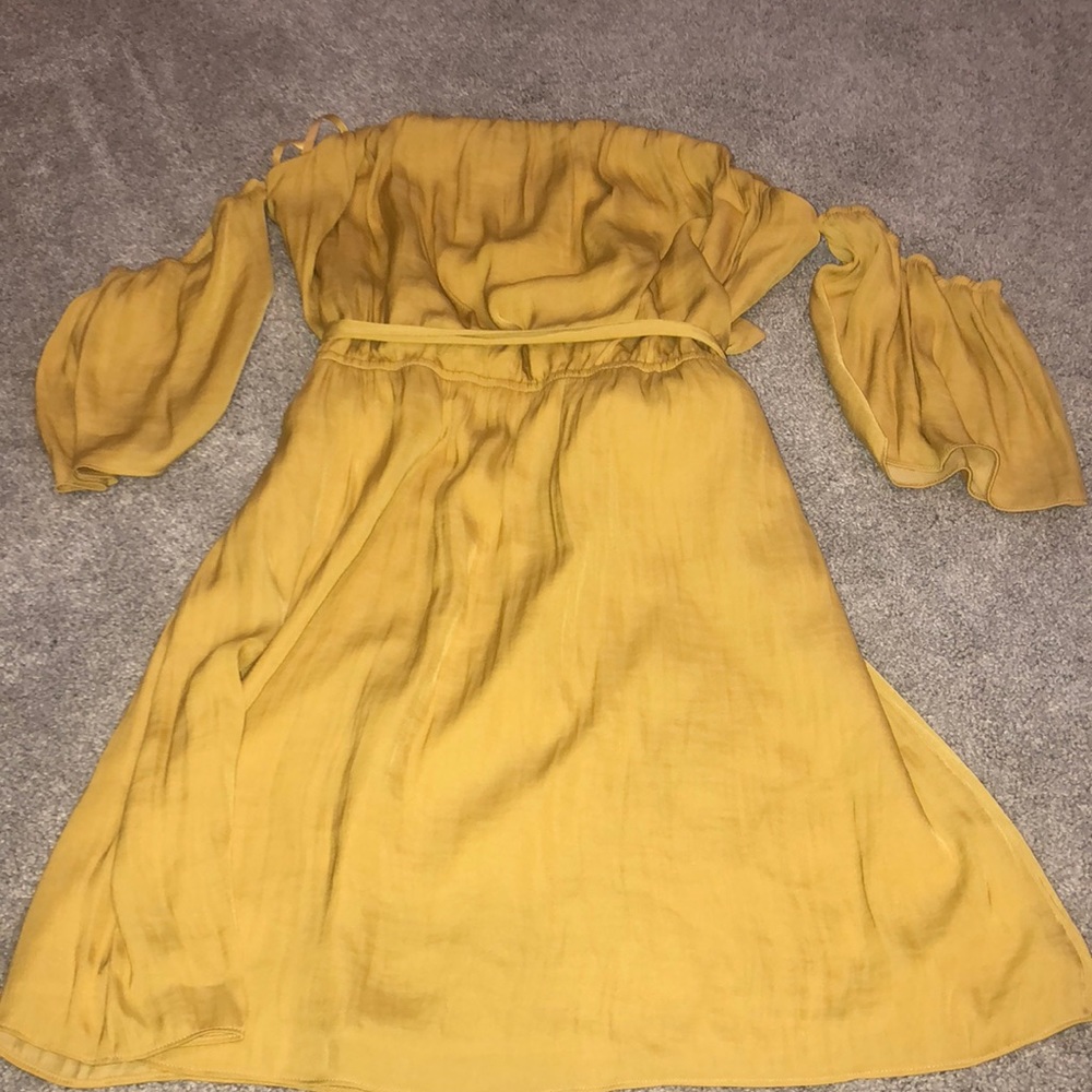 Yellow summer dress!